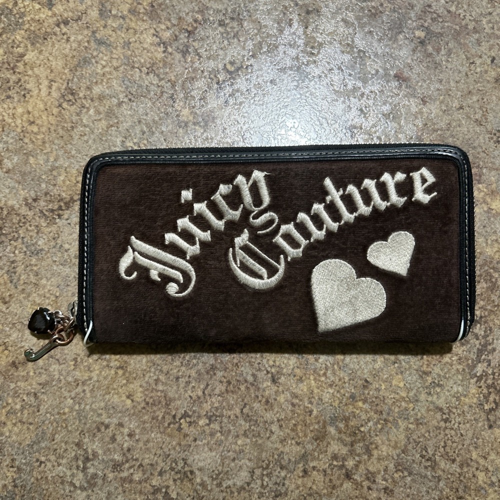 Y2K Vintage 2007 Juicy Couture Brown Velour Hearts Logo Embroidery Wallet